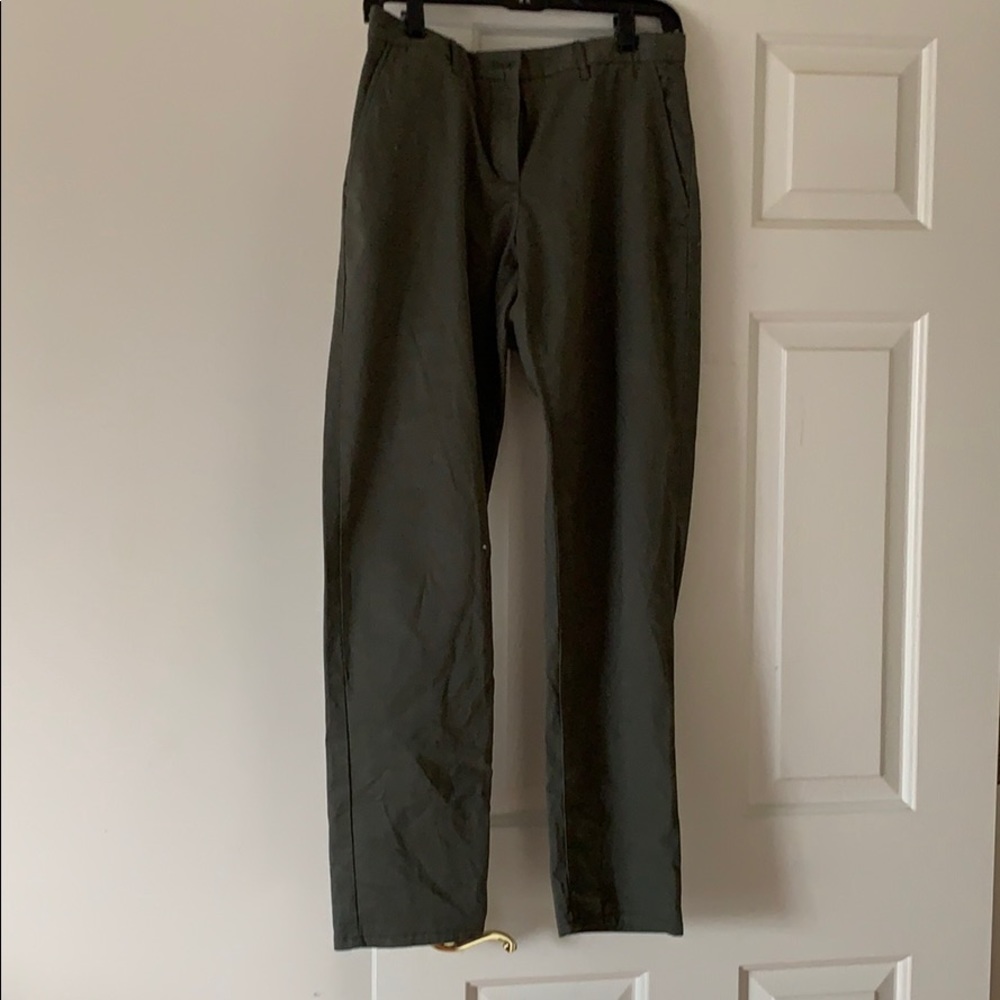 Gap Broken in Straight Khaki Olive Green